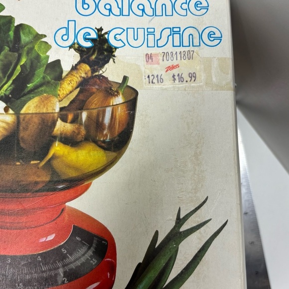Vintage 70s Cosmo bowl-style food scale, originally purchased from Zellers - Picture 3 of 10
